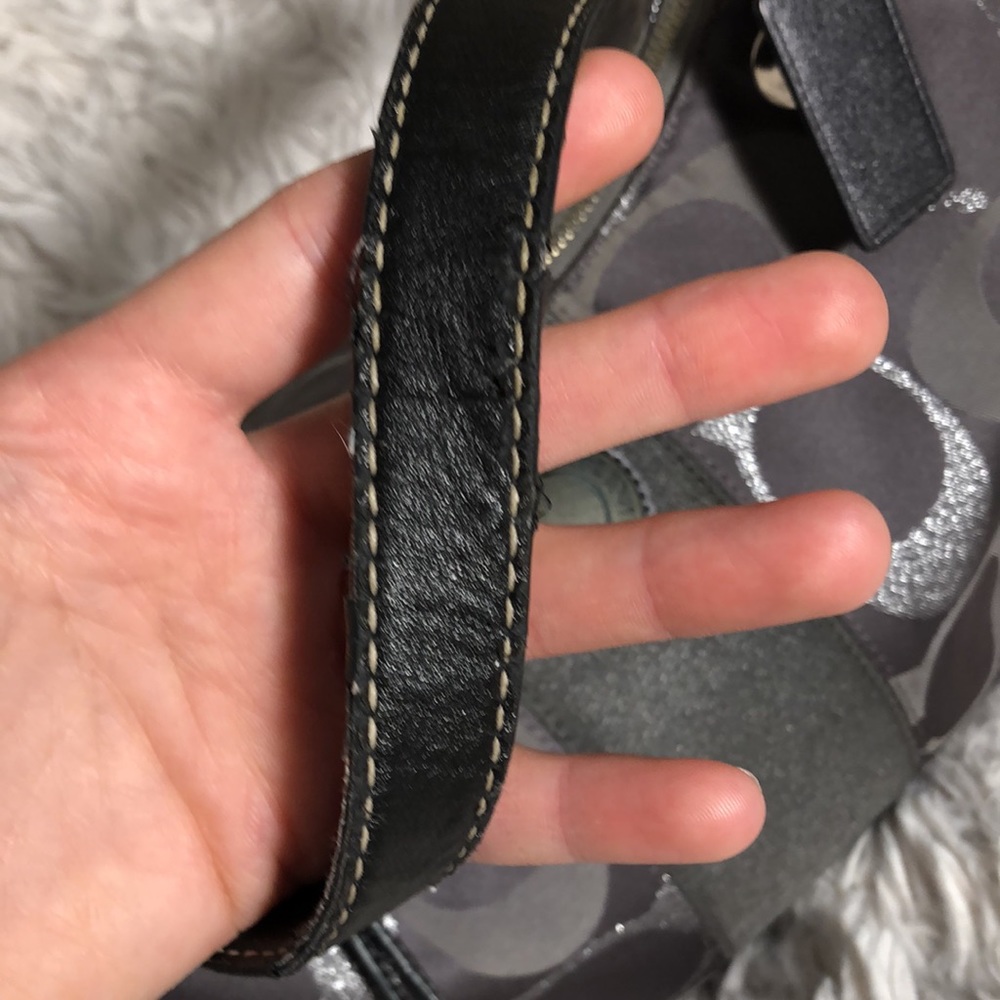 Coach Signature Purse - Picture 5 of 10